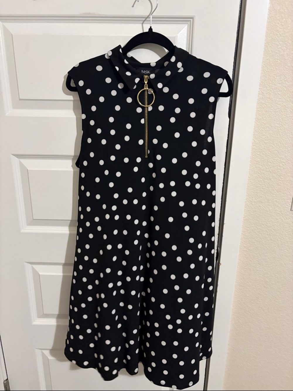 MSK Black and White Polka Dot Sleeveless Shift Dress with Gold Ring Pull